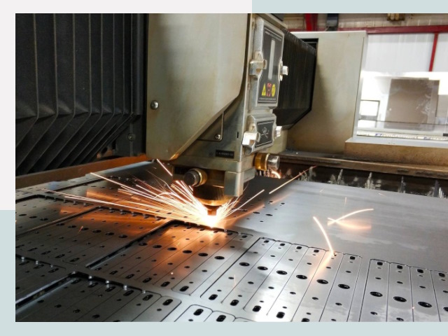 Лазерная резка металла в Брянске от 645 руб.